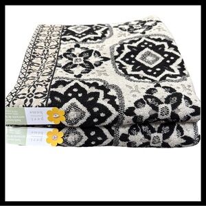 Peri Home 2 Pack Moroccan Tiles Cotton Black Tan Terry Loops Bath Towels 28x54”